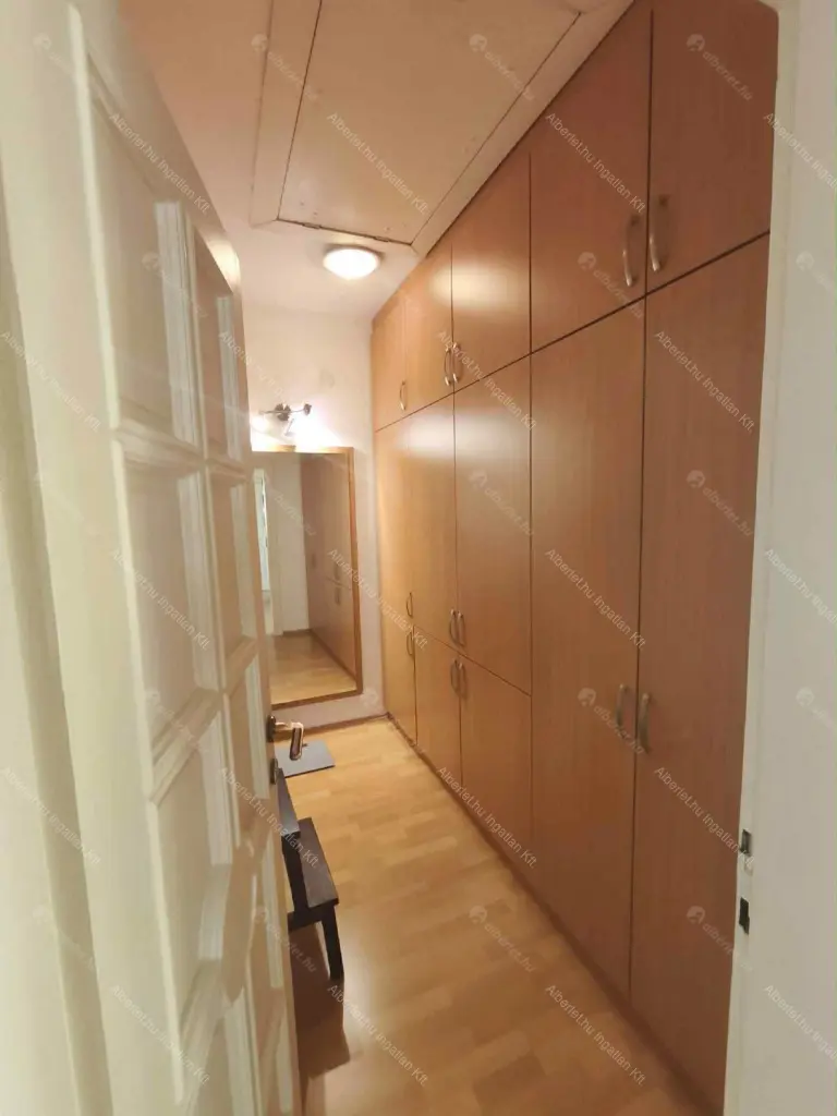 Kiadó albérlet 969000 Ft/hó áron: Budapest, XII. kerület  Fodor lejtő. Mérete: 280 nm, 4 szobás | Alberlet.hu - 6662085