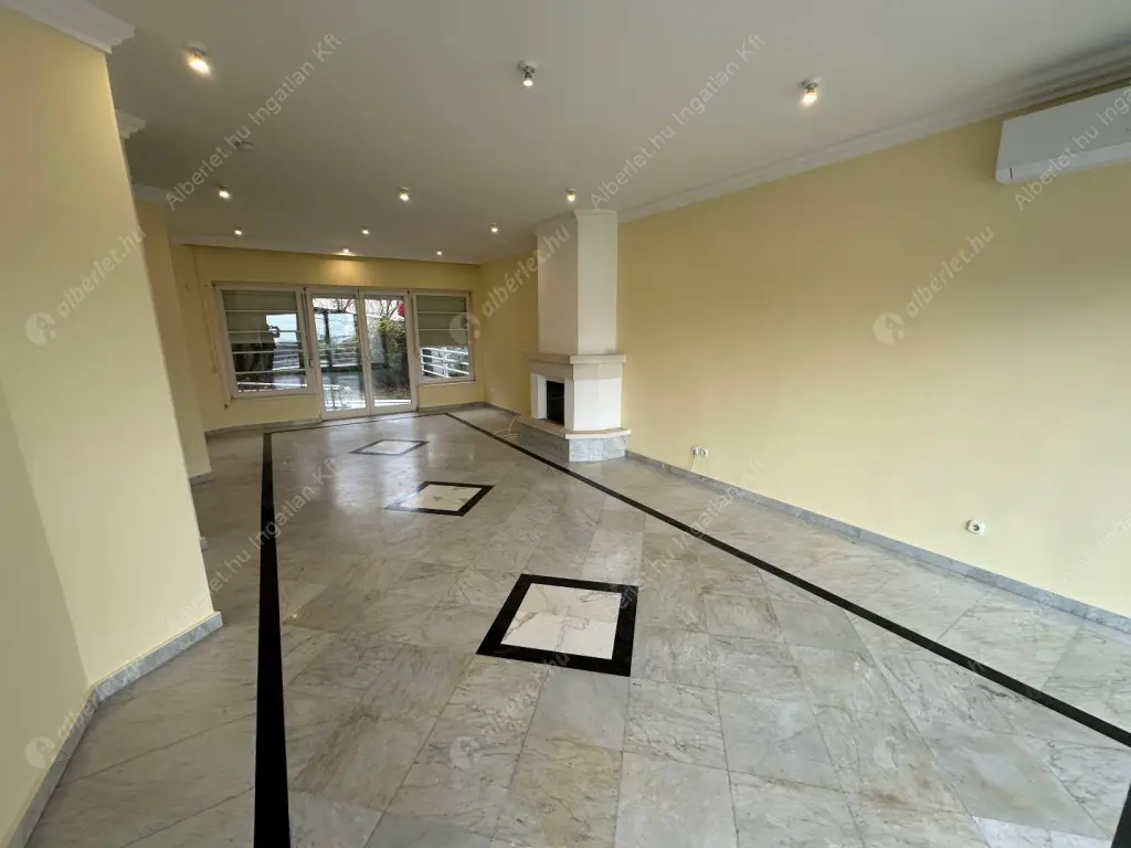 Kiadó albérlet 1144000 Ft/hó áron: Budapest, XII. kerület  Fodor utca. Mérete: 280 nm, 4 szobás | Alberlet.hu - 6592143