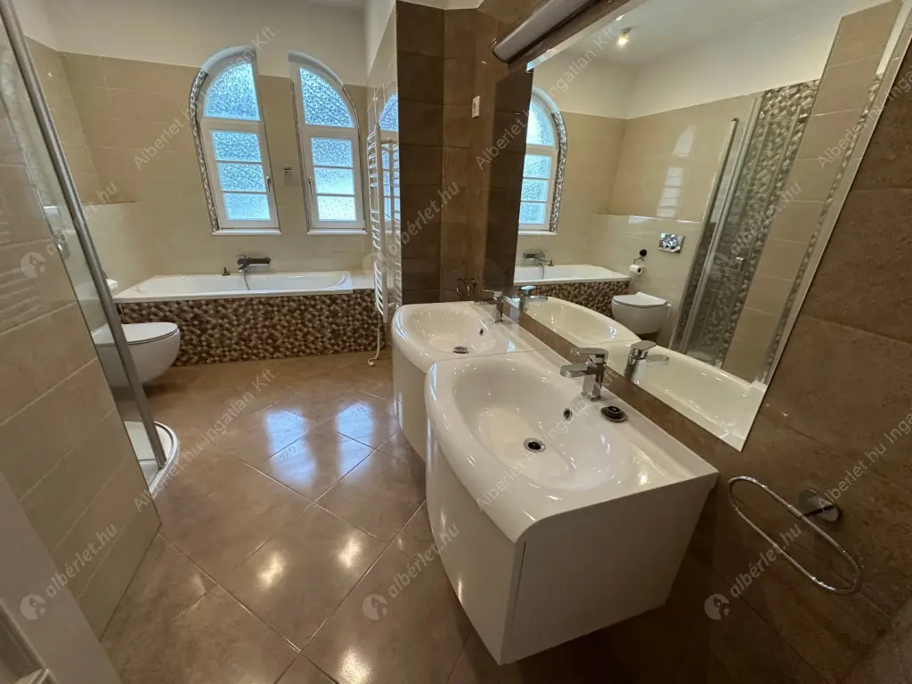 Kiadó albérlet 1144000 Ft/hó áron: Budapest, XII. kerület  Fodor utca. Mérete: 280 nm, 4 szobás | Alberlet.hu - 6592149