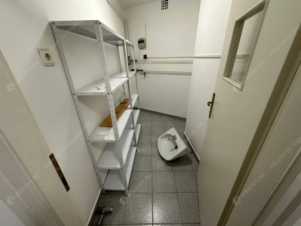Kiadó albérlet 1144000 Ft/hó áron: Budapest, XII. kerület  Fodor utca. Mérete: 280 nm, 4 szobás | Alberlet.hu - 6592161