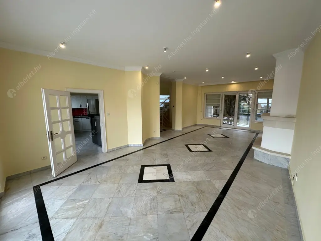 Kiadó albérlet 1023000 Ft/hó áron: Budapest, XII. kerület  Fodor utca. Mérete: 280 nm, 4 szobás | Alberlet.hu - 6617381