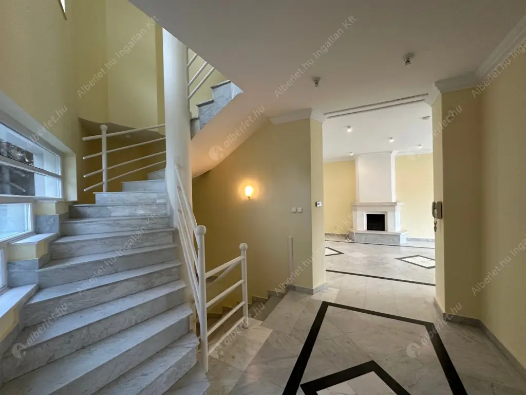 Kiadó albérlet 1023000 Ft/hó áron: Budapest, XII. kerület  Fodor utca. Mérete: 280 nm, 4 szobás | Alberlet.hu - 6617384