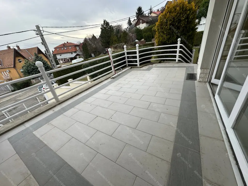 Kiadó albérlet 908000 Ft/hó áron: Budapest, XII. kerület  Fodor utca. Mérete: 280 nm, 4 szobás | Alberlet.hu - 6682100