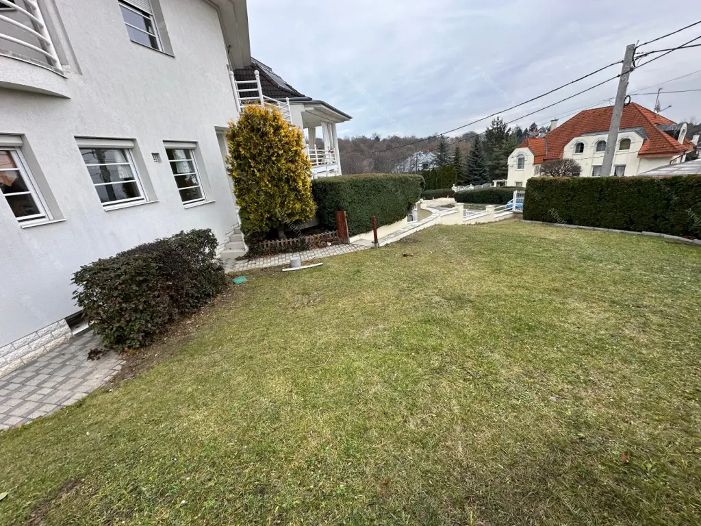 Kiadó albérlet 908000 Ft/hó áron: Budapest, XII. kerület  Fodor utca. Mérete: 280 nm, 4 szobás | Alberlet.hu - 6682126