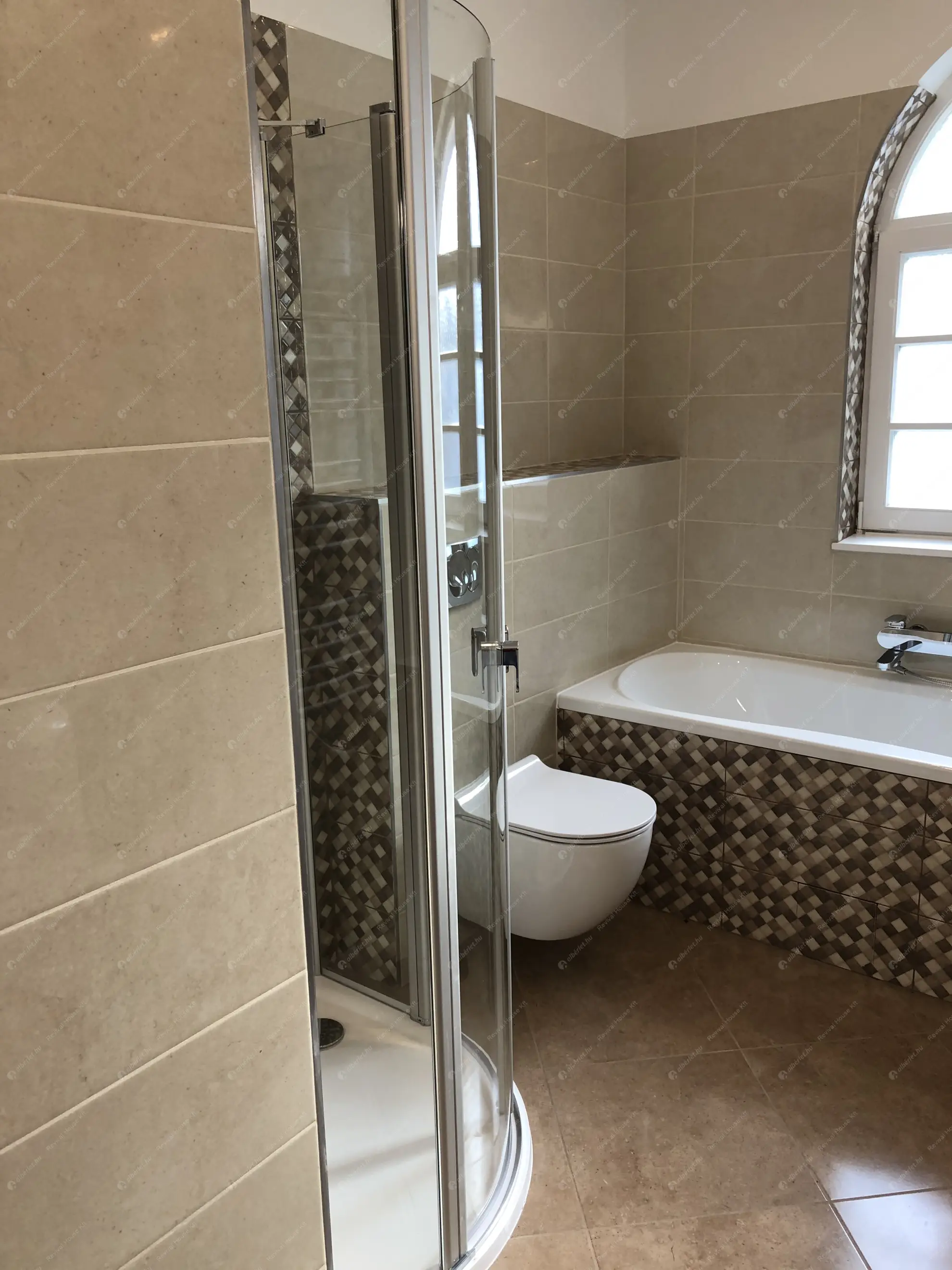 Kiadó albérlet 1145000 Ft/hó áron: Budapest, XII. kerület  Fodor utca. Mérete: 280 nm, 4 szobás | Alberlet.hu - 6596745