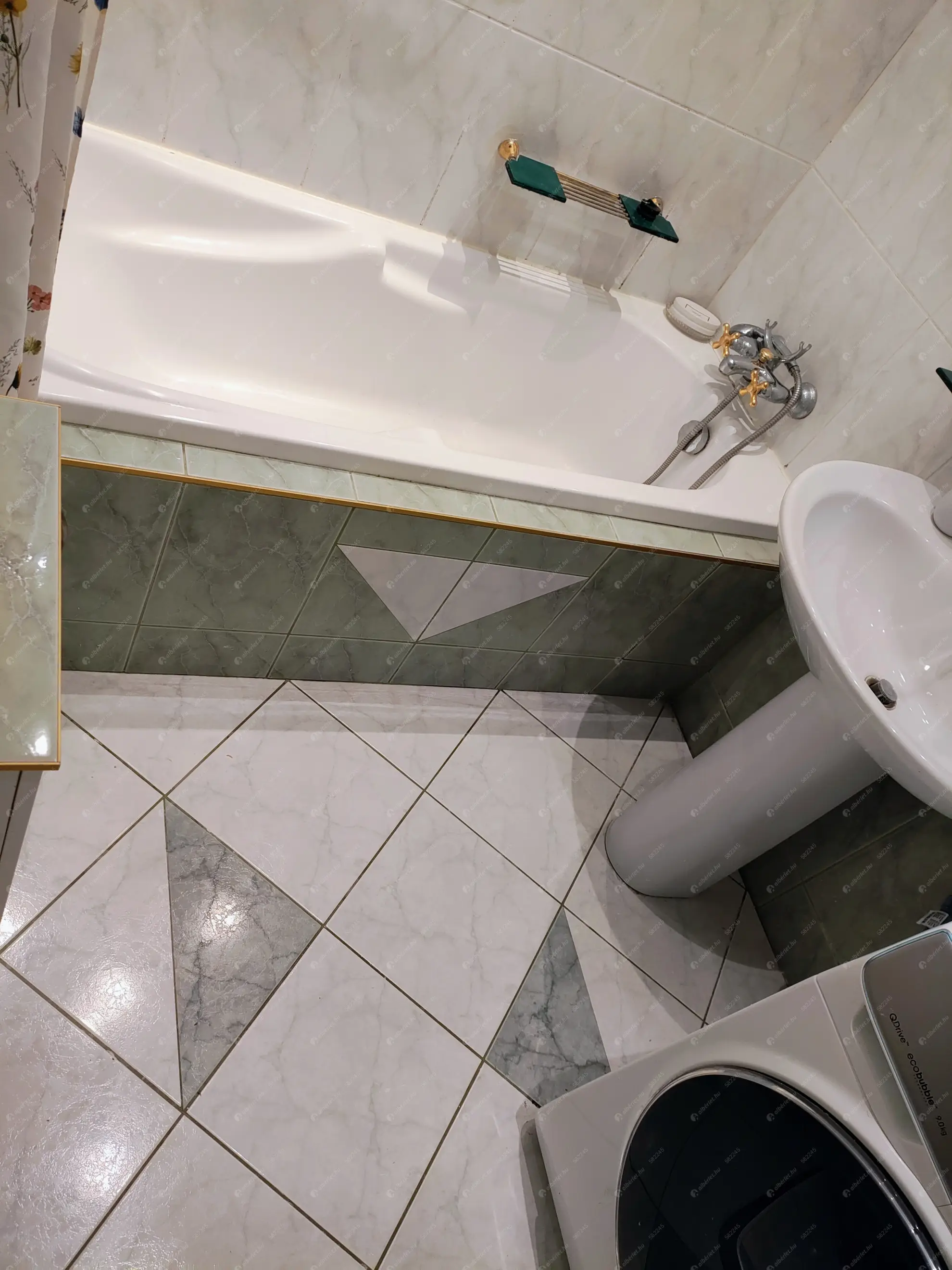 Kiadó albérlet 260000 Ft/hó áron: Budapest, XII. kerület  Fülemile út. Mérete: 66 nm, 2 szobás | Alberlet.hu - 6609514