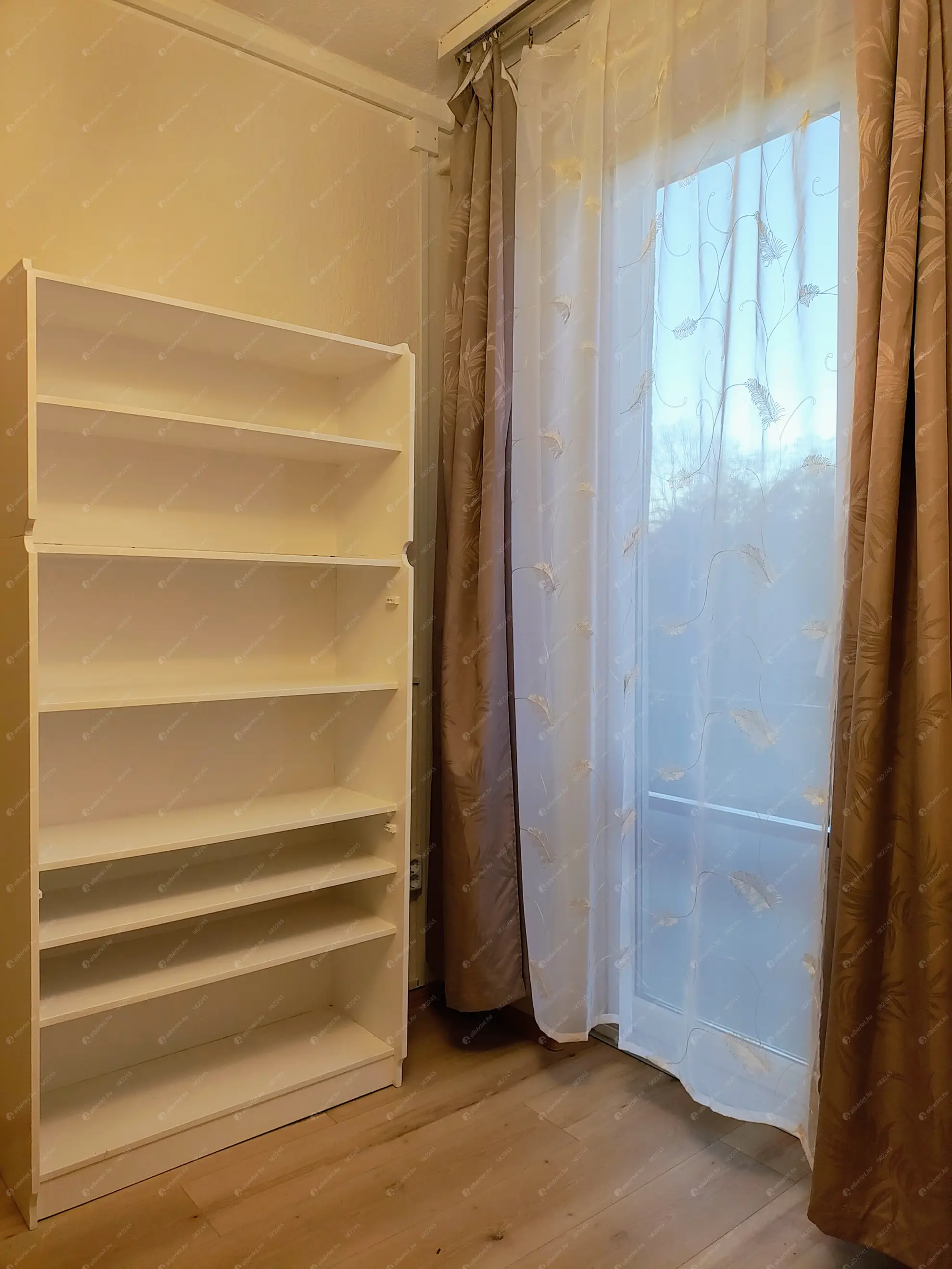 Kiadó albérlet 260000 Ft/hó áron: Budapest, XII. kerület  Fülemile út. Mérete: 66 nm, 2 szobás | Alberlet.hu - 6609518