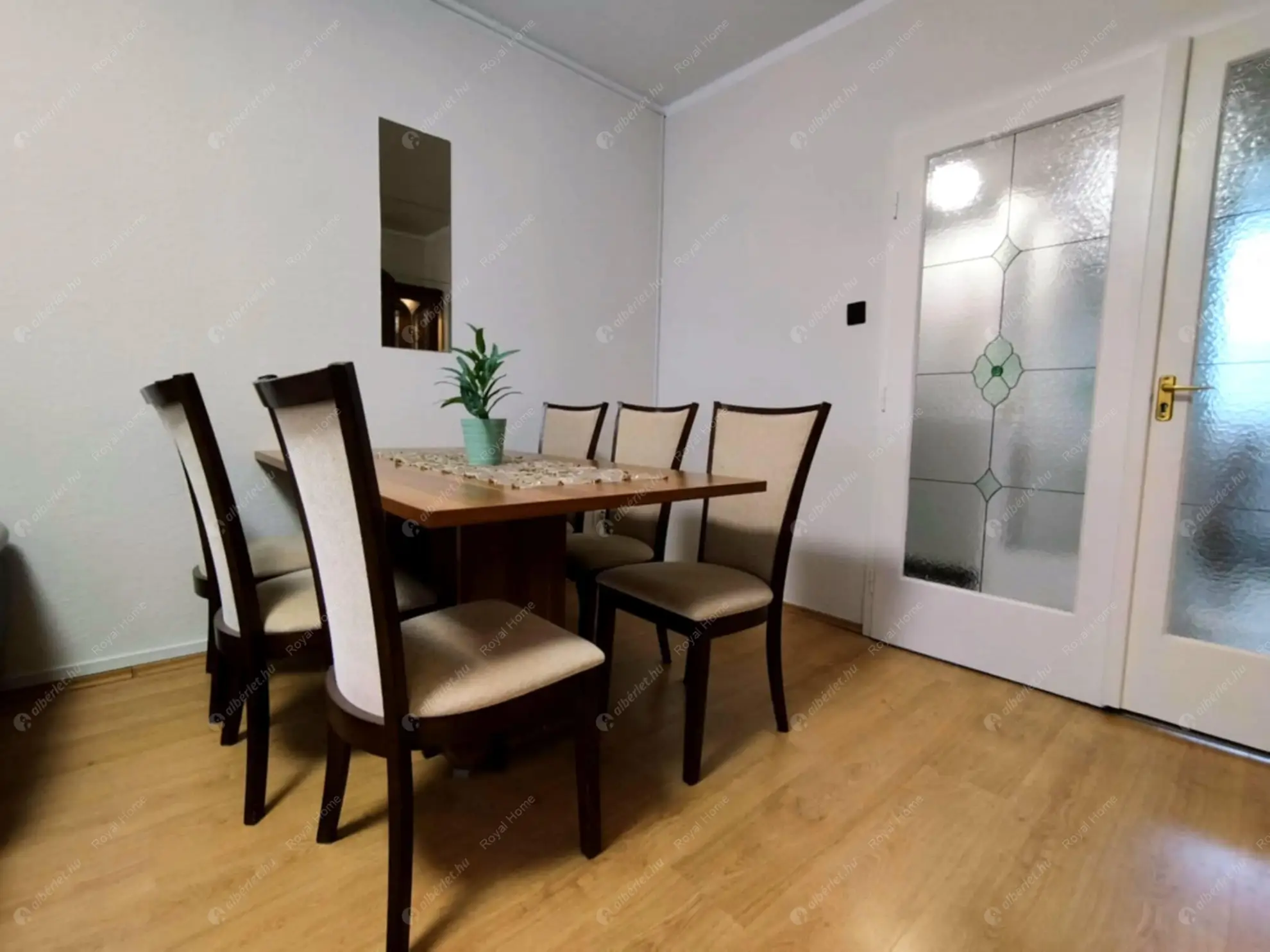 Kiadó albérlet 259000 Ft/hó áron: Budapest, XII. kerület  Fülemile út. Mérete: 70 nm, 3 szobás | Alberlet.hu - 6619556