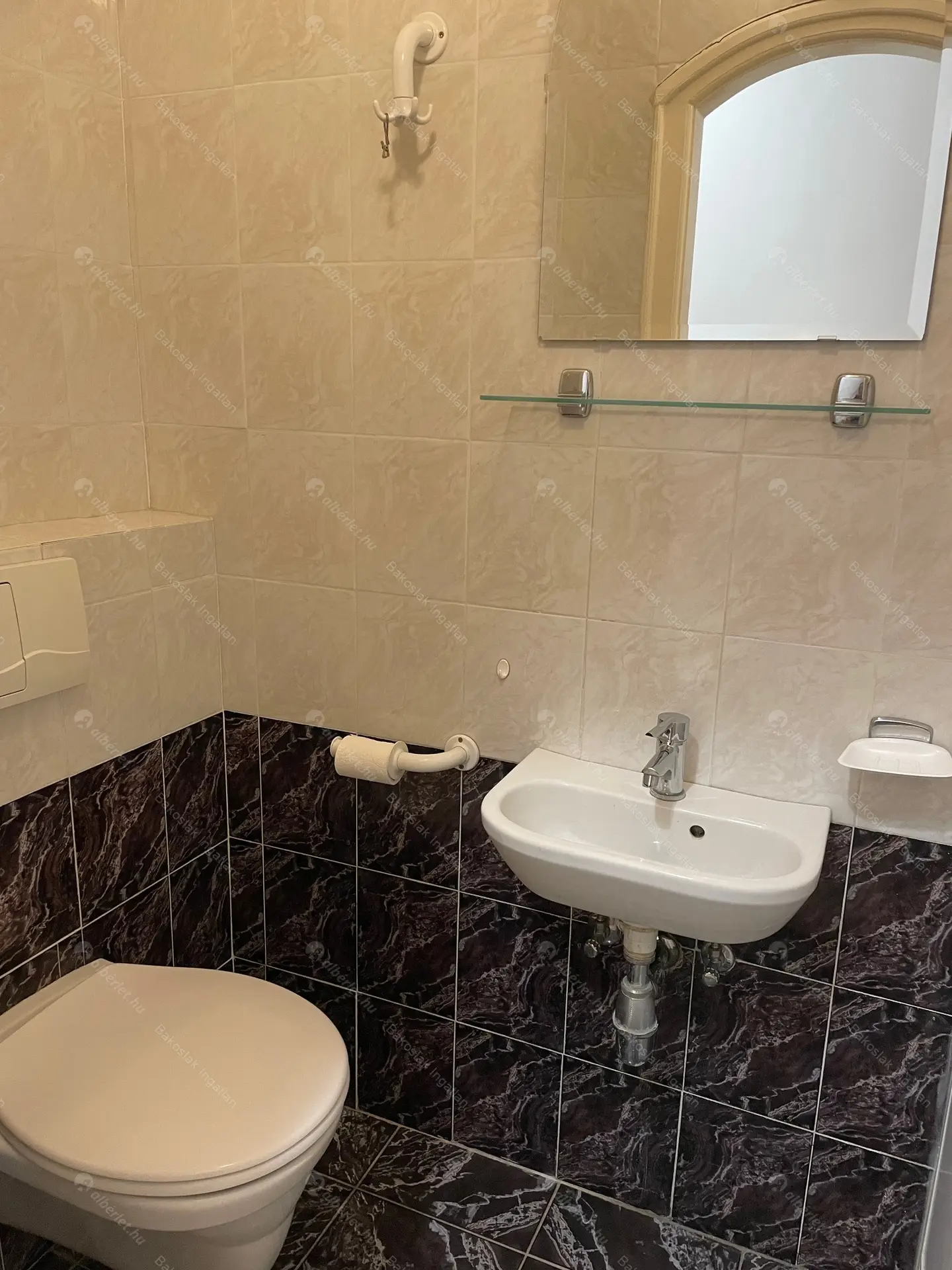 Kiadó albérlet 1116000 Ft/hó áron: Budapest, XII. kerület  Galgóczy utca. Mérete: 300 nm, 7 szobás | Alberlet.hu - 6460146