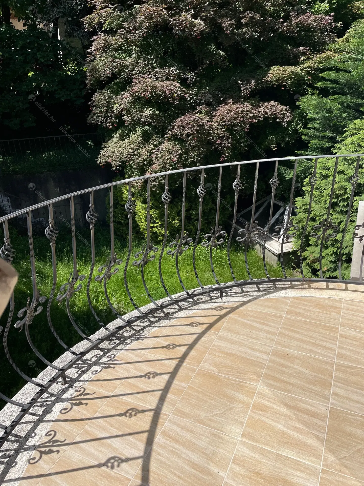 Kiadó albérlet 1116000 Ft/hó áron: Budapest, XII. kerület  Galgóczy utca. Mérete: 300 nm, 7 szobás | Alberlet.hu - 6460147