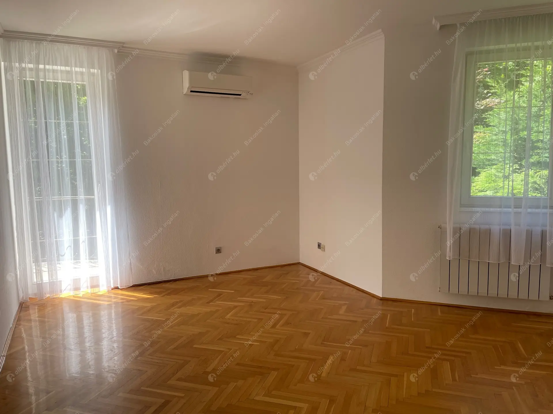 Kiadó albérlet 1116000 Ft/hó áron: Budapest, XII. kerület  Galgóczy utca. Mérete: 300 nm, 7 szobás | Alberlet.hu - 6460148