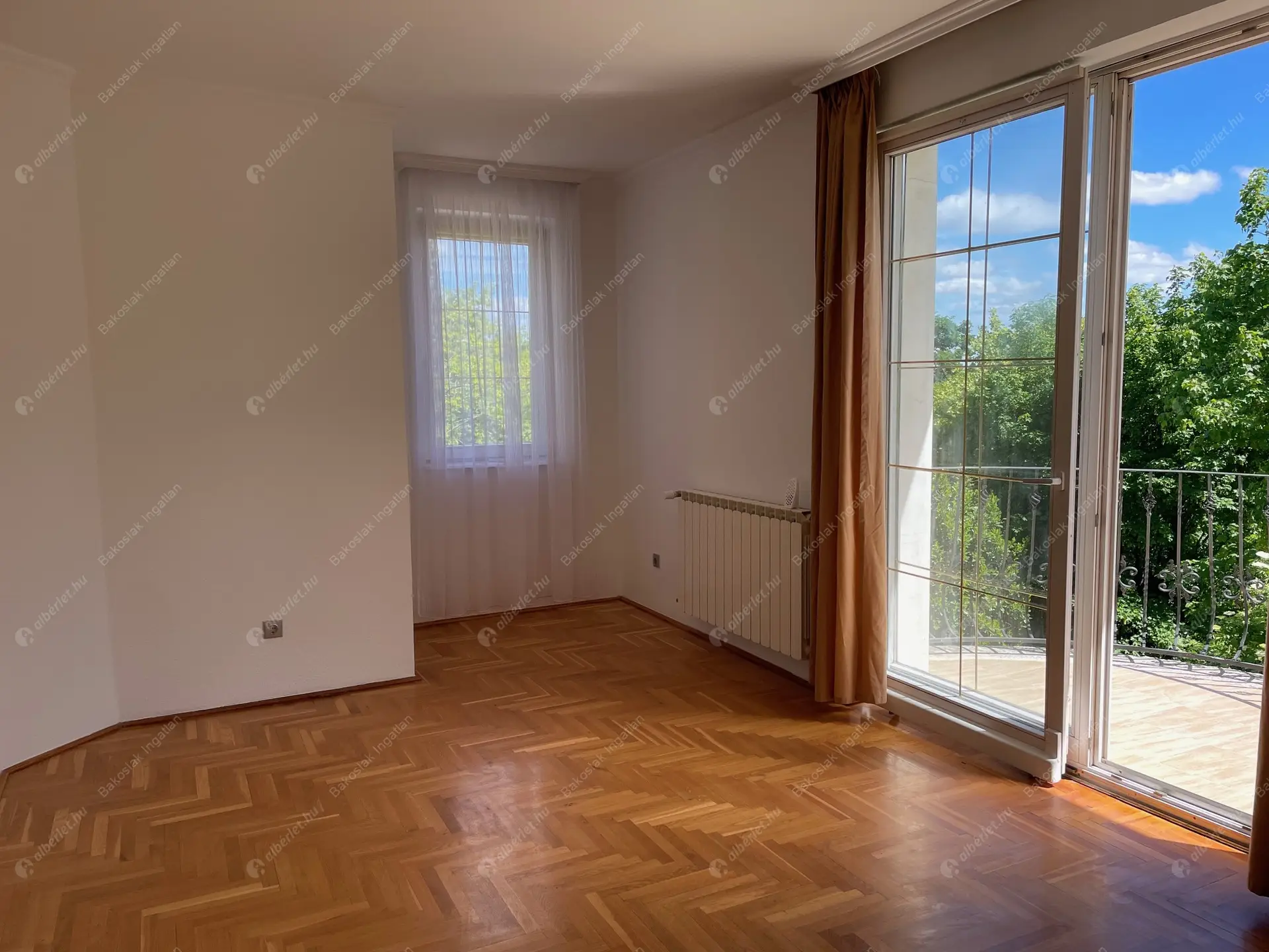 Kiadó albérlet 1116000 Ft/hó áron: Budapest, XII. kerület  Galgóczy utca. Mérete: 300 nm, 7 szobás | Alberlet.hu - 6460152