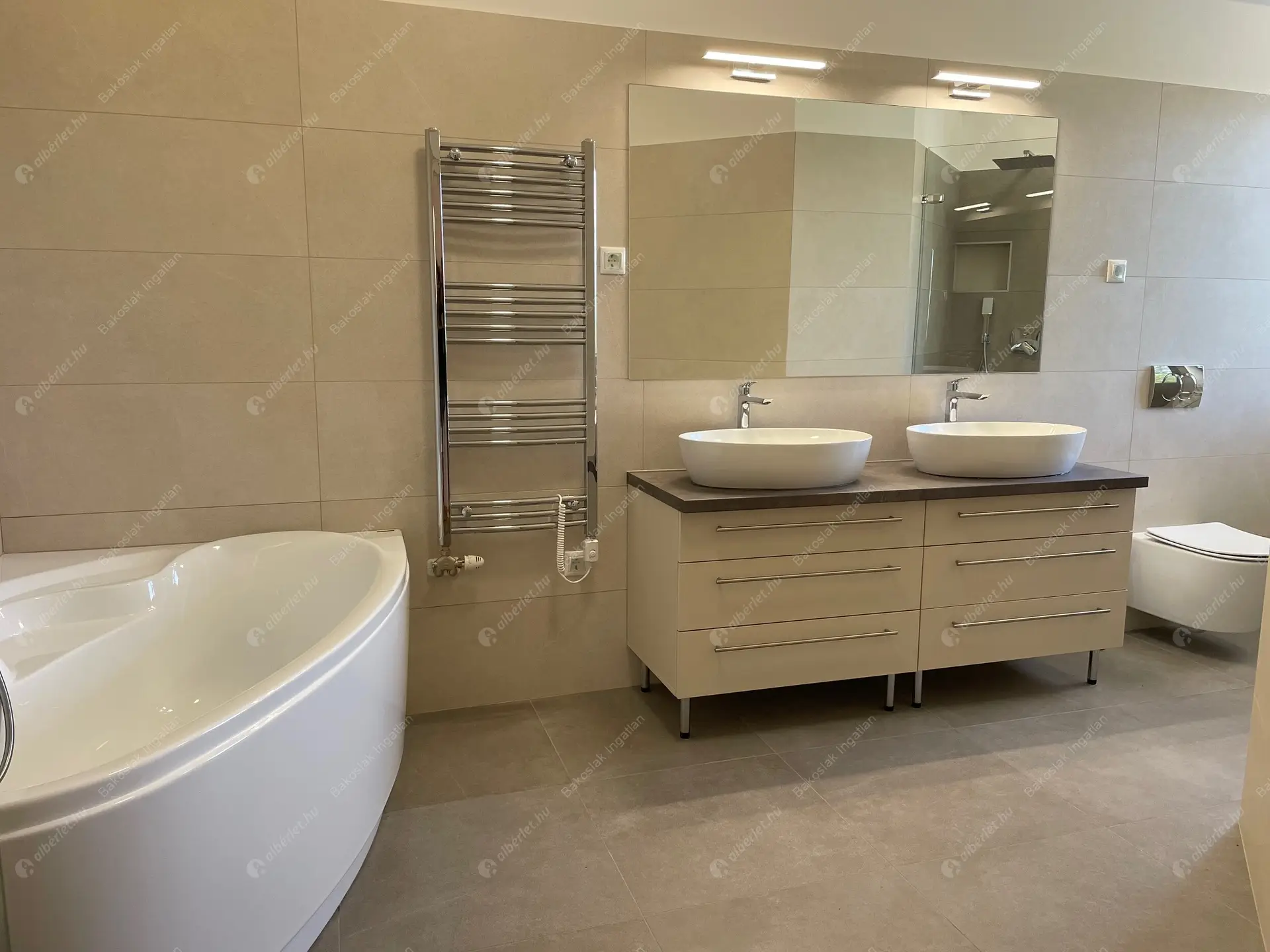 Kiadó albérlet 1116000 Ft/hó áron: Budapest, XII. kerület  Galgóczy utca. Mérete: 300 nm, 7 szobás | Alberlet.hu - 6460155