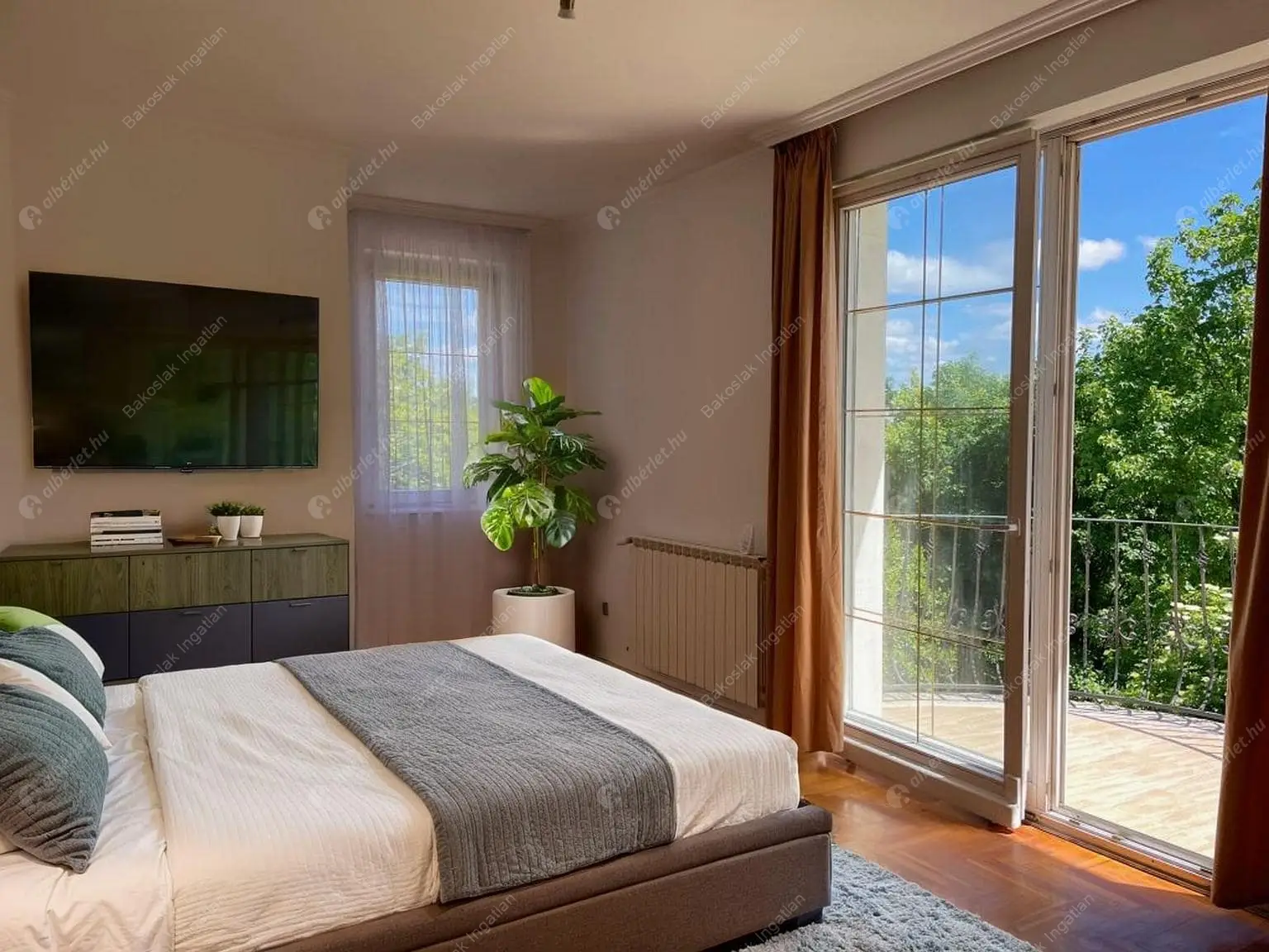 Kiadó albérlet 1001000 Ft/hó áron: Budapest, XII. kerület  Galgóczy utca. Mérete: 300 nm, 7 szobás | Alberlet.hu - 6617819