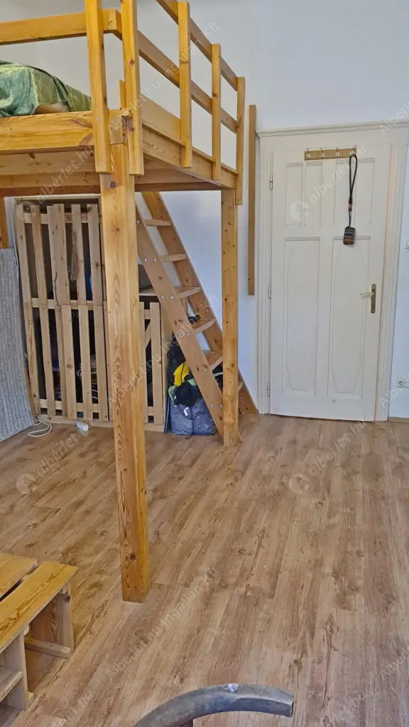 Kiadó albérlet 180000 Ft/hó áron: Budapest, XII. kerület  Greguss utca. Mérete: 34 nm, 1 szobás | Alberlet.hu - 6570198