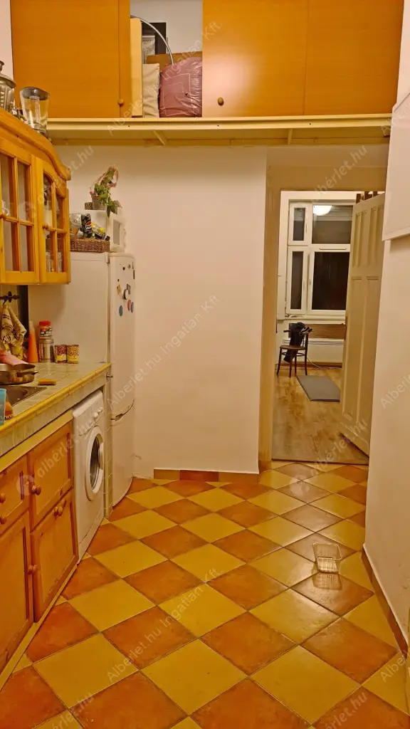 Kiadó albérlet 180000 Ft/hó áron: Budapest, XII. kerület  Greguss utca. Mérete: 34 nm, 1 szobás | Alberlet.hu - 6570199