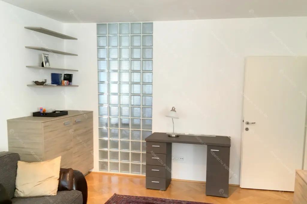 Kiadó albérlet 260000 Ft/hó áron: Budapest, XII. kerület  György Aladár utca. Mérete: 56 nm, 2 szobás | Alberlet.hu - 6657020