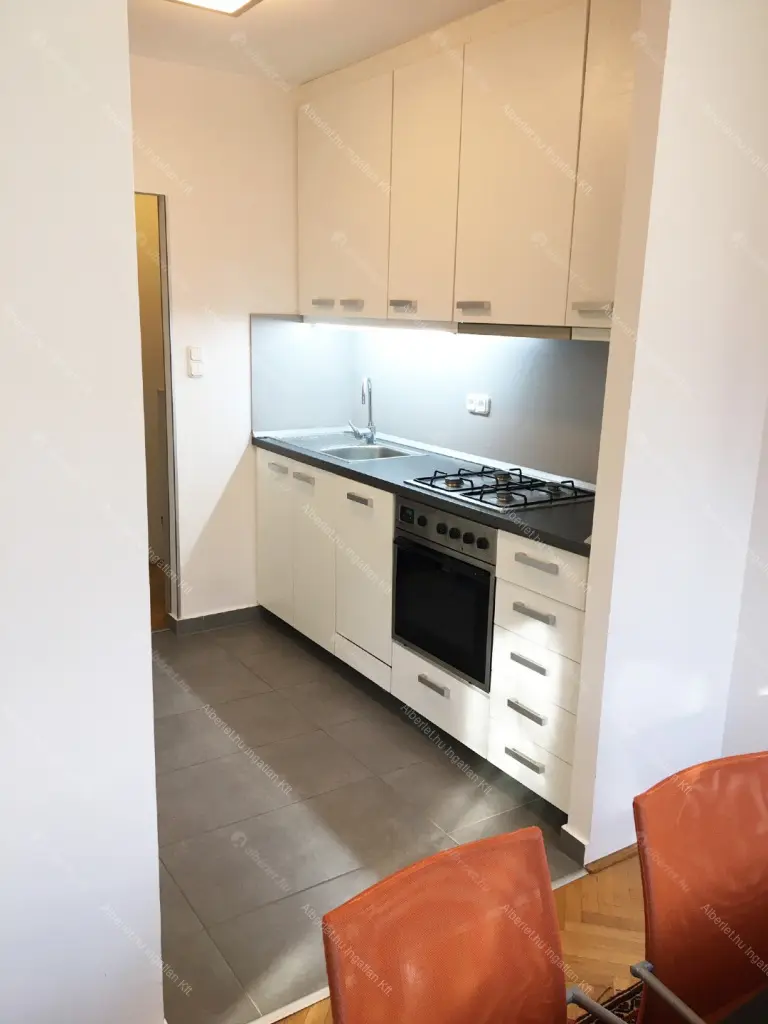 Kiadó albérlet 260000 Ft/hó áron: Budapest, XII. kerület  György Aladár utca. Mérete: 56 nm, 2 szobás | Alberlet.hu - 6657027