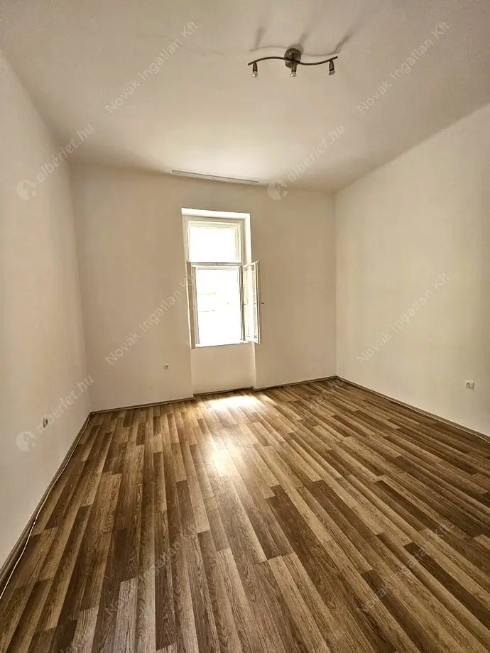 Kiadó albérlet 220000 Ft/hó áron: Budapest, XII. kerület  Hajnóczy József utca. Mérete: 44 nm, 2 szobás | Alberlet.hu - 6603928