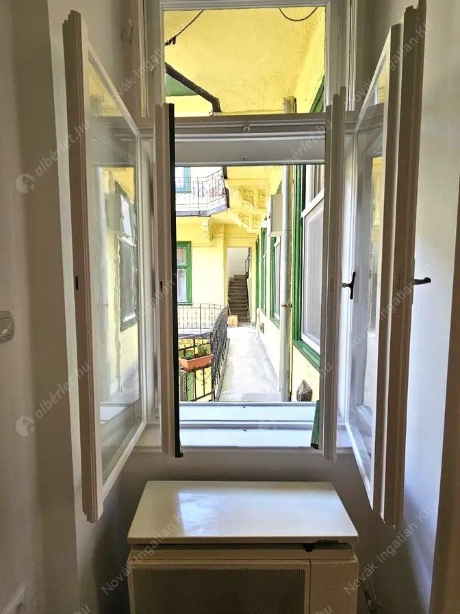 Kiadó albérlet 220000 Ft/hó áron: Budapest, XII. kerület  Hajnóczy József utca. Mérete: 44 nm, 2 szobás | Alberlet.hu - 6603929