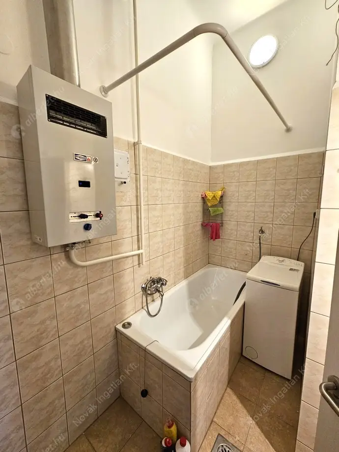 Kiadó albérlet 220000 Ft/hó áron: Budapest, XII. kerület  Hajnóczy József utca. Mérete: 44 nm, 2 szobás | Alberlet.hu - 6603935