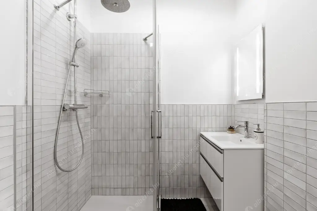 Kiadó albérlet 299000 Ft/hó áron: Budapest, XII. kerület  Hajnóczy József utca. Mérete: 47 nm, 2 szobás | Alberlet.hu - 6584105