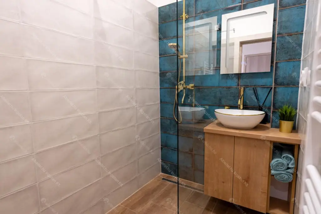 Kiadó albérlet 300000 Ft/hó áron: Budapest, XII. kerület  Hajnóczy József utca. Mérete: 50 nm, 2 szobás | Alberlet.hu - 6674018