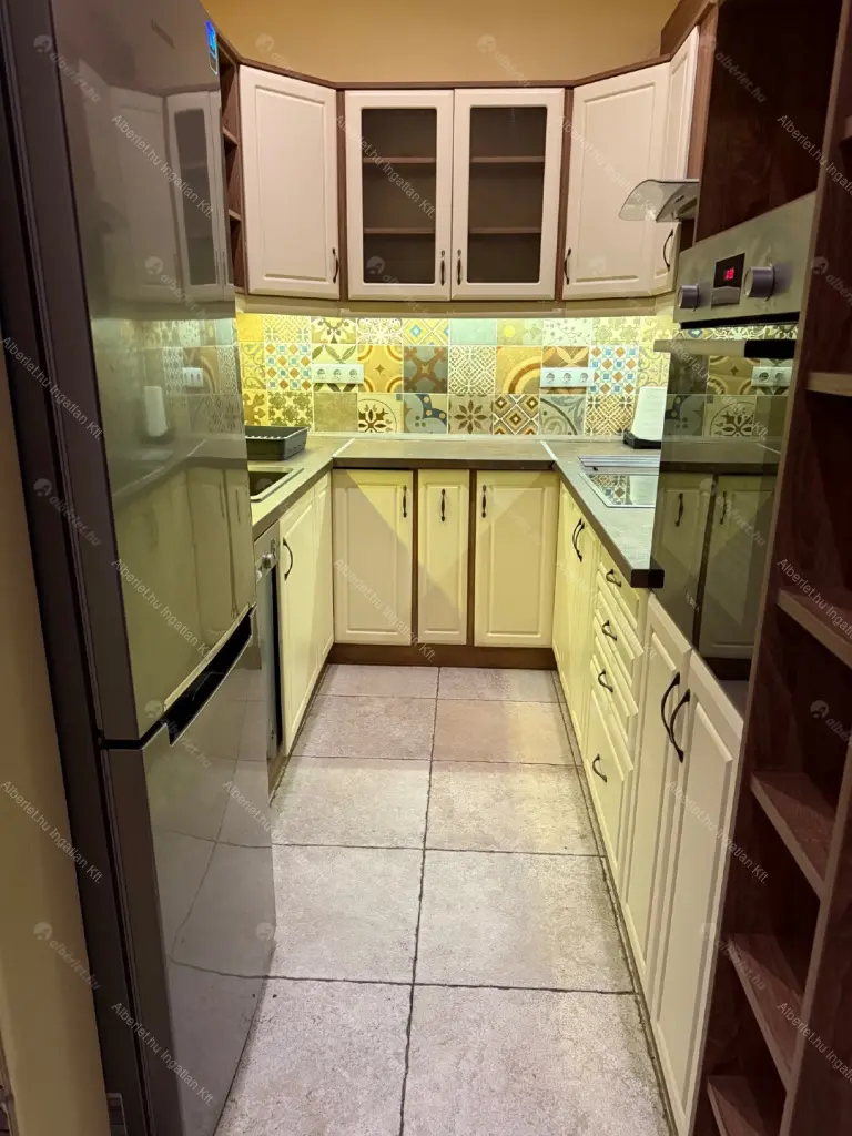 Kiadó albérlet 290000 Ft/hó áron: Budapest, XII. kerület  Hajnóczy József utca. Mérete: 78 nm, 3 szobás | Alberlet.hu - 6698845