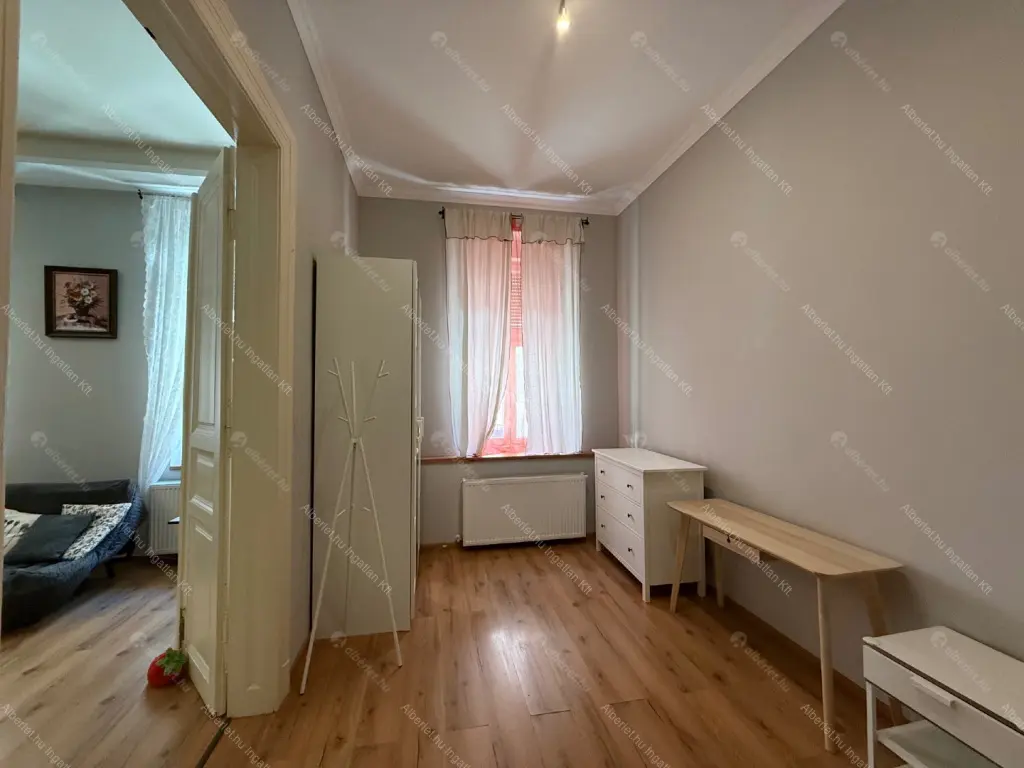 Kiadó albérlet 290000 Ft/hó áron: Budapest, XII. kerület  Hajnóczy József utca. Mérete: 78 nm, 3 szobás | Alberlet.hu - 6698846