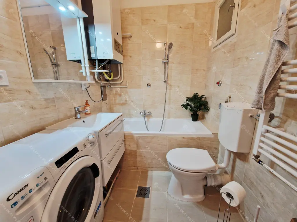 Kiadó albérlet 350000 Ft/hó áron: Budapest, XII. kerület  Hajnóczy József utca. Mérete: 83 nm, 3 szobás | Alberlet.hu - 6678702