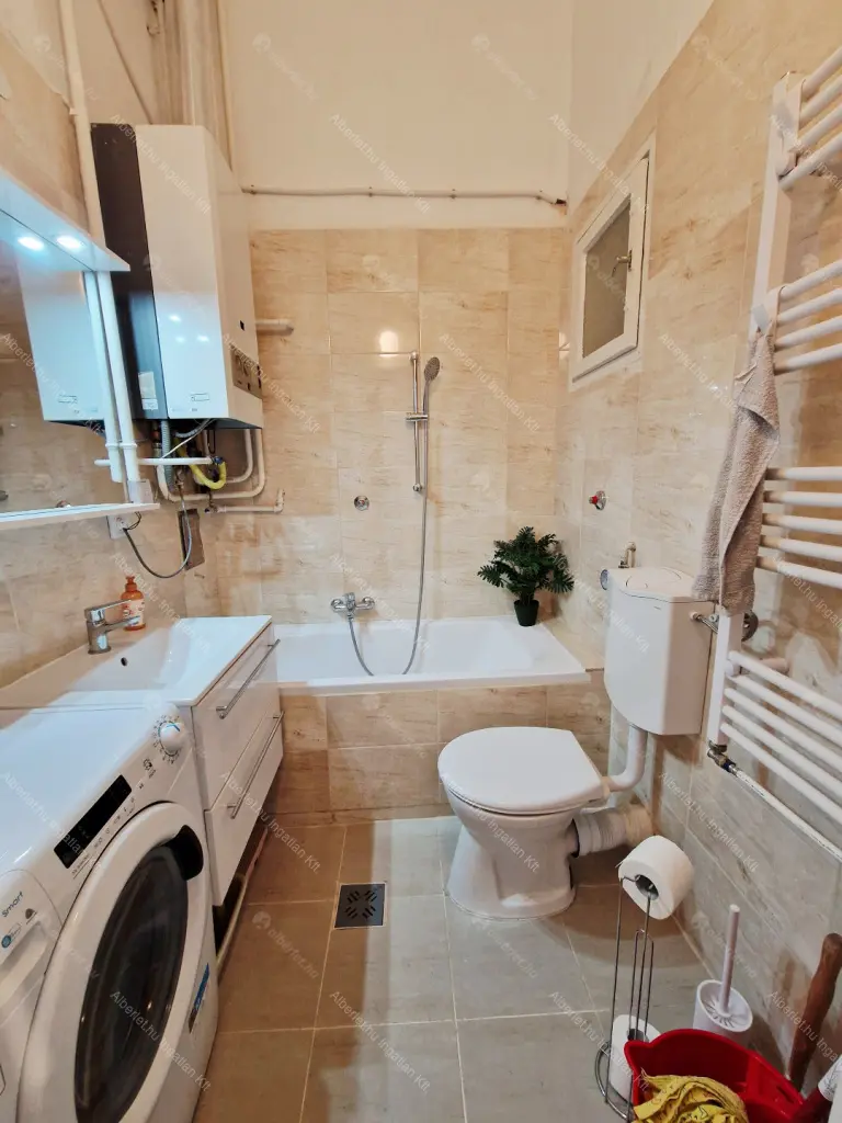 Kiadó albérlet 350000 Ft/hó áron: Budapest, XII. kerület  Hajnóczy József utca. Mérete: 83 nm, 3 szobás | Alberlet.hu - 6678703