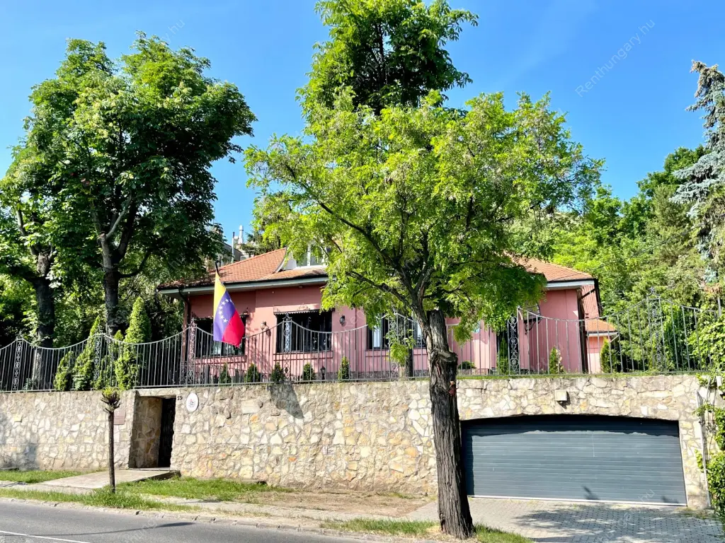 Kiadó albérlet 2696000 Ft/hó áron: Budapest, XII. kerület  Hegyalja út. Mérete: 491 nm, 11 szobás | Alberlet.hu - 6596642