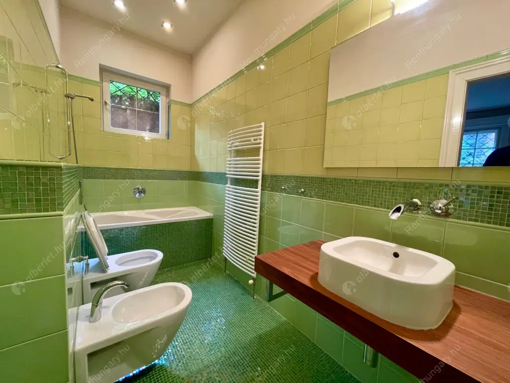 Kiadó albérlet 2696000 Ft/hó áron: Budapest, XII. kerület  Hegyalja út. Mérete: 491 nm, 11 szobás | Alberlet.hu - 6596647