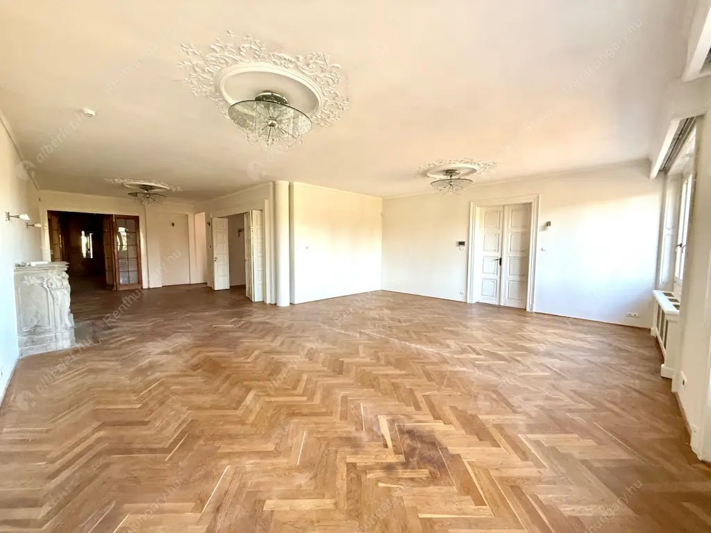 Kiadó albérlet 2671000 Ft/hó áron: Budapest, XII. kerület  Hegyalja út. Mérete: 491 nm, 11 szobás | Alberlet.hu - 6626505