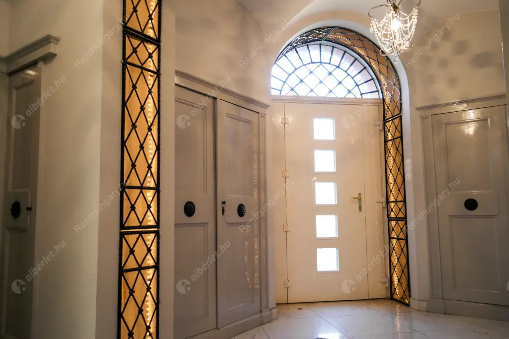 Kiadó albérlet 2671000 Ft/hó áron: Budapest, XII. kerület  Hegyalja út. Mérete: 491 nm, 11 szobás | Alberlet.hu - 6626510