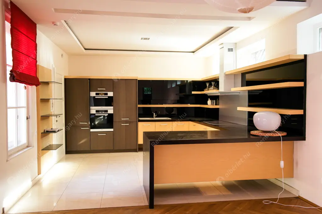 Kiadó albérlet 2671000 Ft/hó áron: Budapest, XII. kerület  Hegyalja út. Mérete: 491 nm, 11 szobás | Alberlet.hu - 6626513