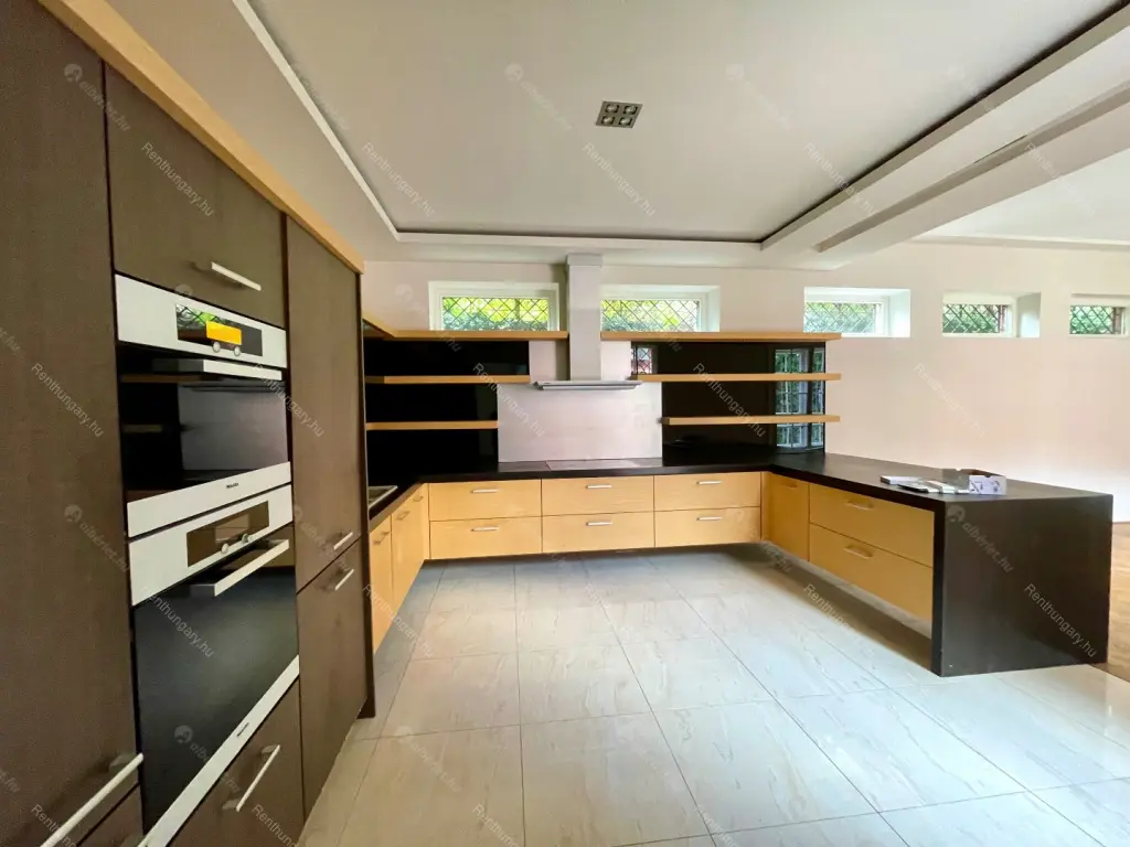 Kiadó albérlet 2507000 Ft/hó áron: Budapest, XII. kerület  Hegyalja út. Mérete: 491 nm, 11 szobás | Alberlet.hu - 6665901