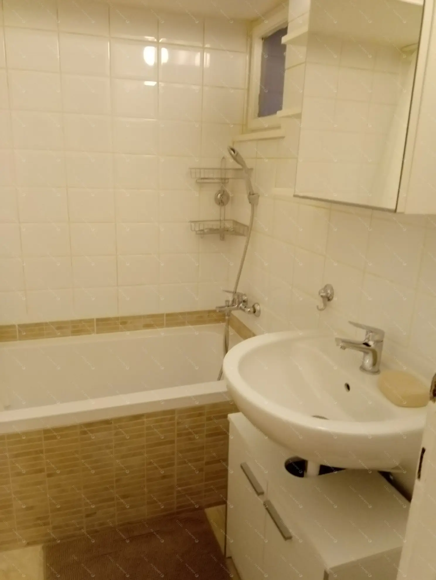 Kiadó albérlet 185000 Ft/hó áron: Budapest, XII. kerület  Hollósy Simon utca. Mérete: 29 nm, 1 szobás | Alberlet.hu - 6568883