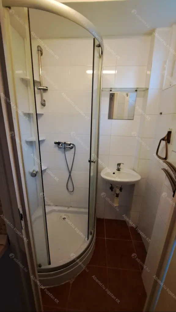 Kiadó albérlet 220000 Ft/hó áron: Budapest, XII. kerület  Hollósy Simon utca. Mérete: 33 nm, 1 szobás | Alberlet.hu - 6655596