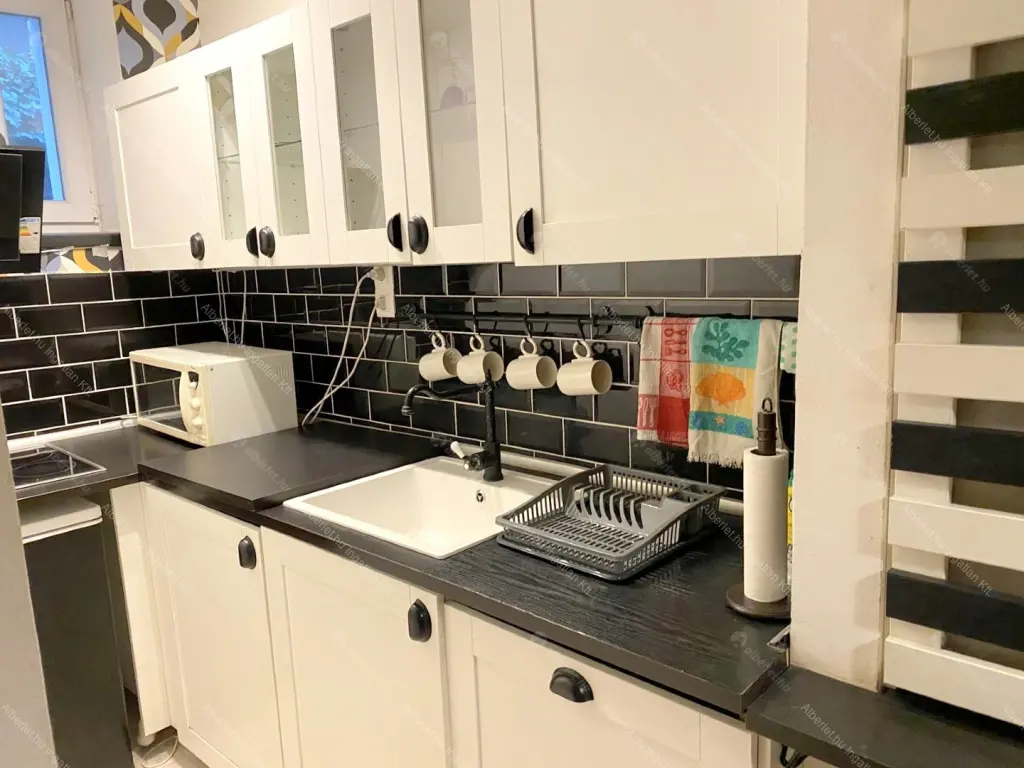 Kiadó albérlet 260000 Ft/hó áron: Budapest, XII. kerület  Istenhegyi út. Mérete: 53 nm, 2 szobás | Alberlet.hu - 6665133