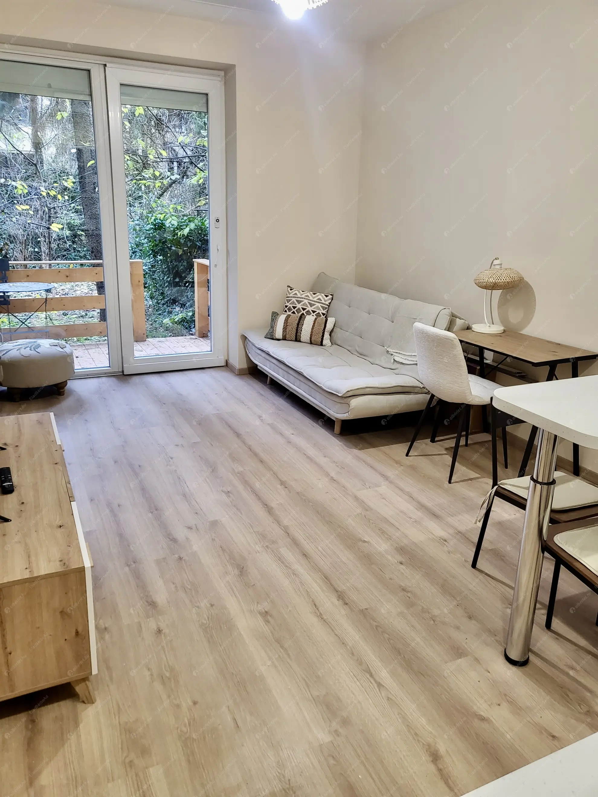 Kiadó albérlet 260000 Ft/hó áron: Budapest, XII. kerület  Királyhágó tér. Mérete: 36 nm, 1 szobás | Alberlet.hu - 6608975