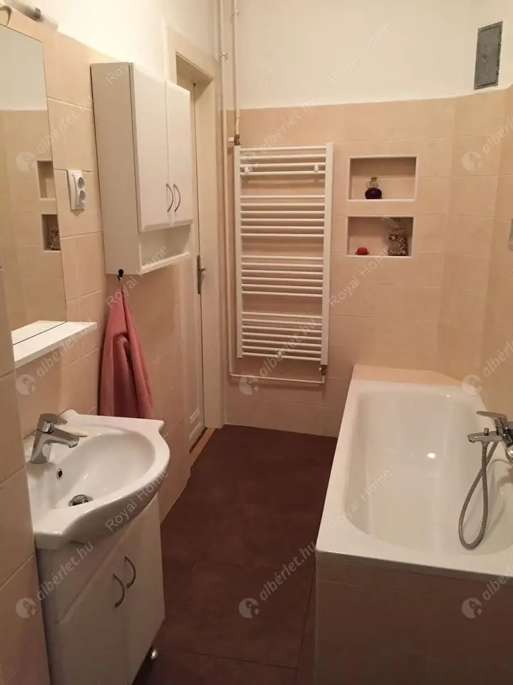 Kiadó albérlet 230000 Ft/hó áron: Budapest, XII. kerület  Királyhágó tér. Mérete: 69 nm, 2 szobás | Alberlet.hu - 6603778