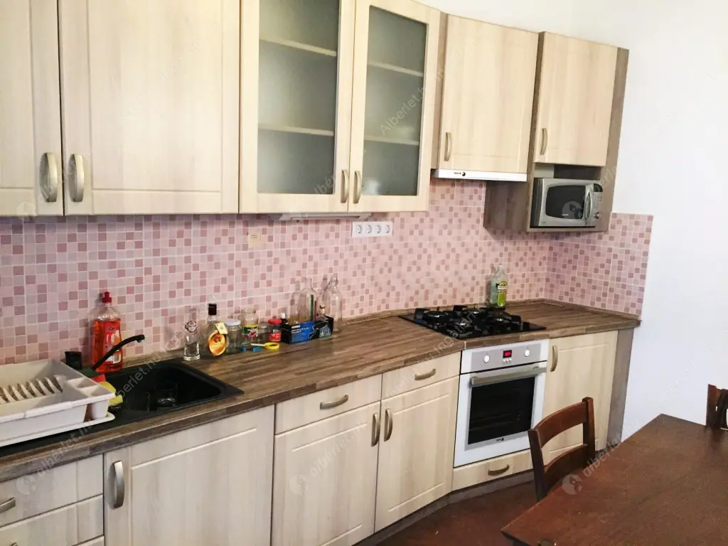 Kiadó albérlet 230000 Ft/hó áron: Budapest, XII. kerület  Királyhágó tér. Mérete: 69 nm, 2 szobás | Alberlet.hu - 6606945