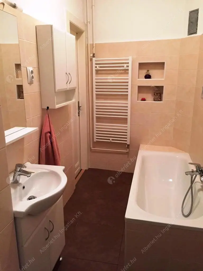 Kiadó albérlet 230000 Ft/hó áron: Budapest, XII. kerület  Királyhágó tér. Mérete: 69 nm, 2 szobás | Alberlet.hu - 6606964