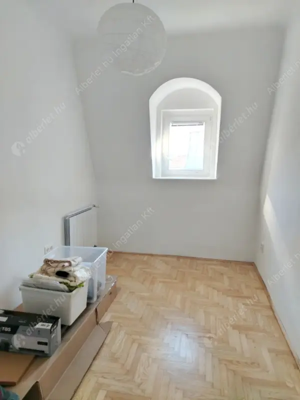 Kiadó albérlet 370000 Ft/hó áron: Budapest, XII. kerület  Kiss János altábornagy utca. Mérete: 87 nm, 3 szobás | Alberlet.hu - 6594032