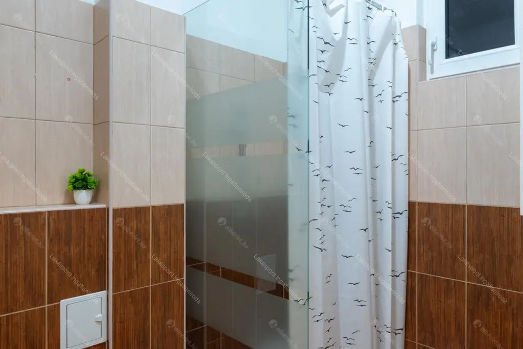 Kiadó albérlet 273000 Ft/hó áron: Budapest, XII. kerület  Kléh István utca. Mérete: 64 nm, 3 szobás | Alberlet.hu - 6647445