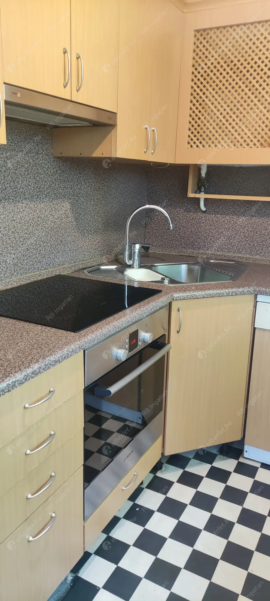 Kiadó albérlet 410000 Ft/hó áron: Budapest, XII. kerület  Kútvölgyi út. Mérete: 105 nm, 3 szobás | Alberlet.hu - 6502190