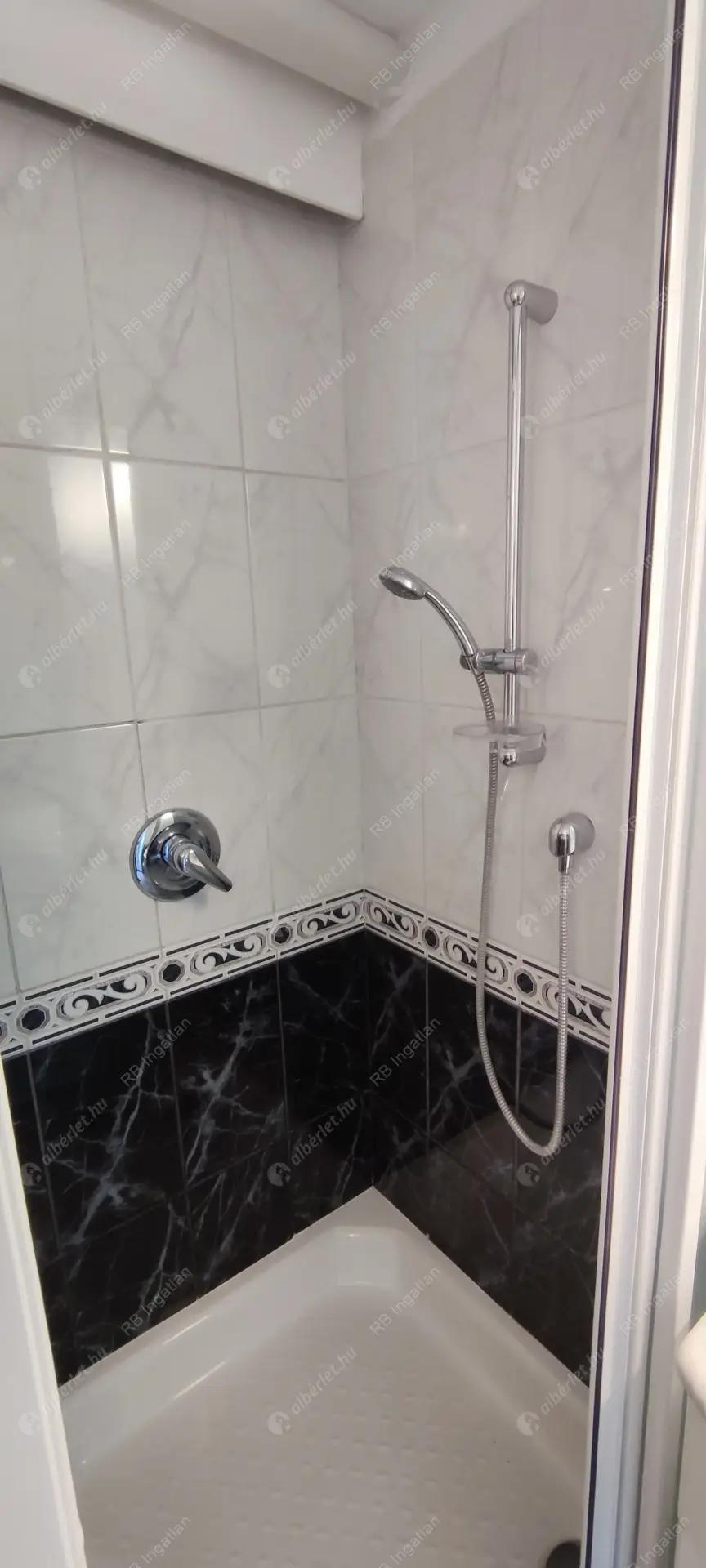 Kiadó albérlet 410000 Ft/hó áron: Budapest, XII. kerület  Kútvölgyi út. Mérete: 105 nm, 3 szobás | Alberlet.hu - 6502193