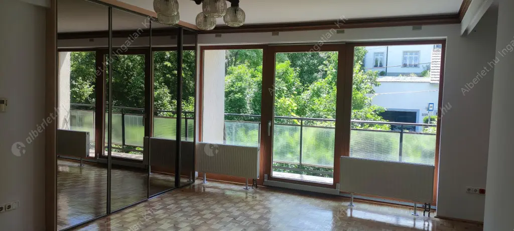 Kiadó albérlet 420000 Ft/hó áron: Budapest, XII. kerület  Kútvölgyi út. Mérete: 105 nm, 3 szobás | Alberlet.hu - 6516206