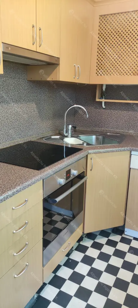 Kiadó albérlet 420000 Ft/hó áron: Budapest, XII. kerület  Kútvölgyi út. Mérete: 105 nm, 3 szobás | Alberlet.hu - 6639766